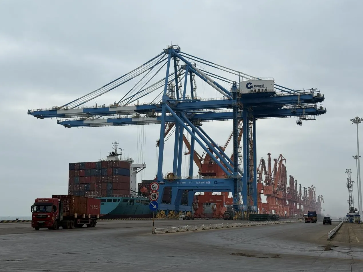 北部湾港前三季度集装箱吞吐量稳重增长，打造高效益物流新通路